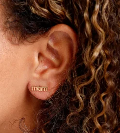 Design Letters Ørering - 1 stk. - MOM - 18K Guldbelagt