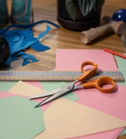 Fiskars Saks - 17 cm - Orange